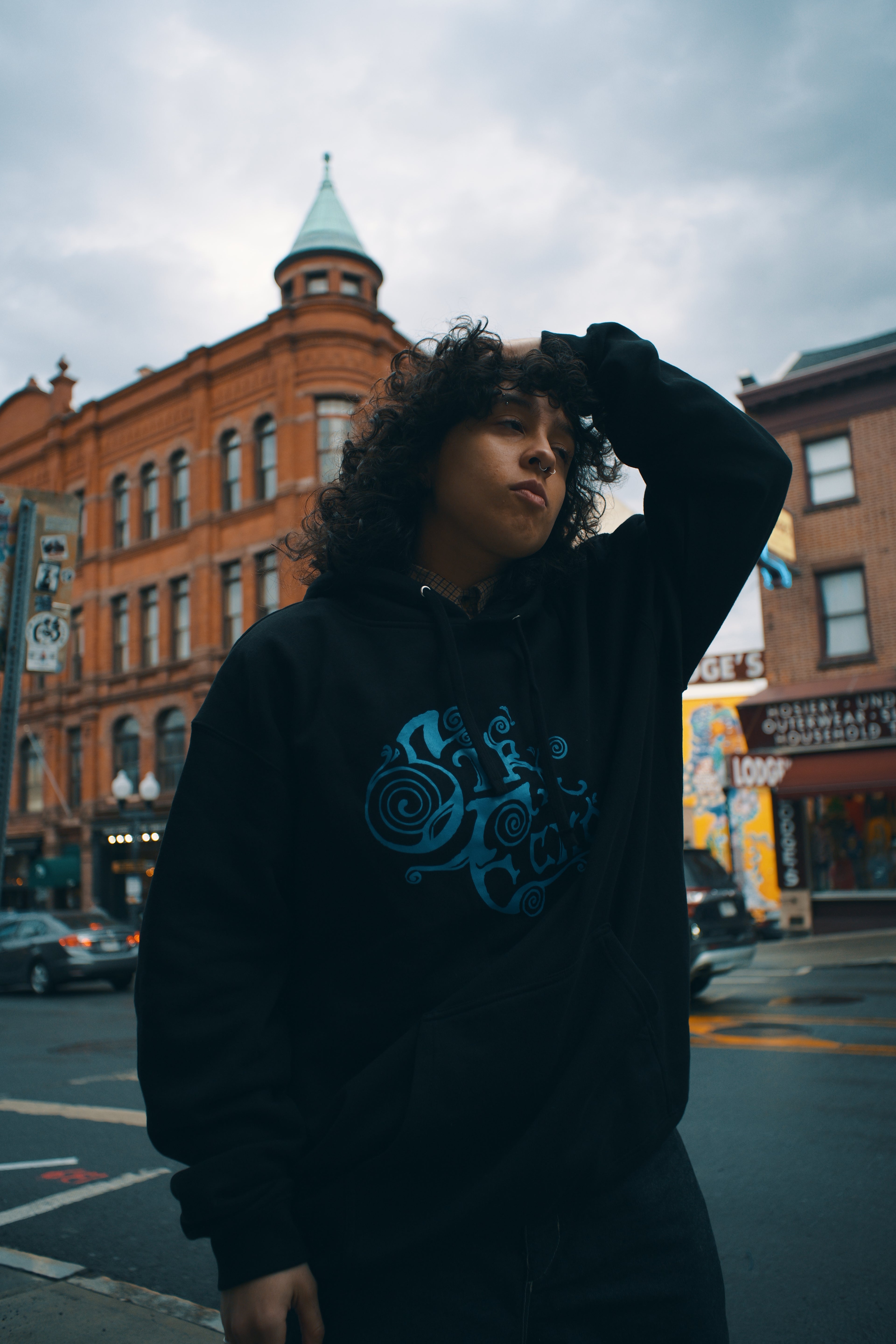 Sweatshirt